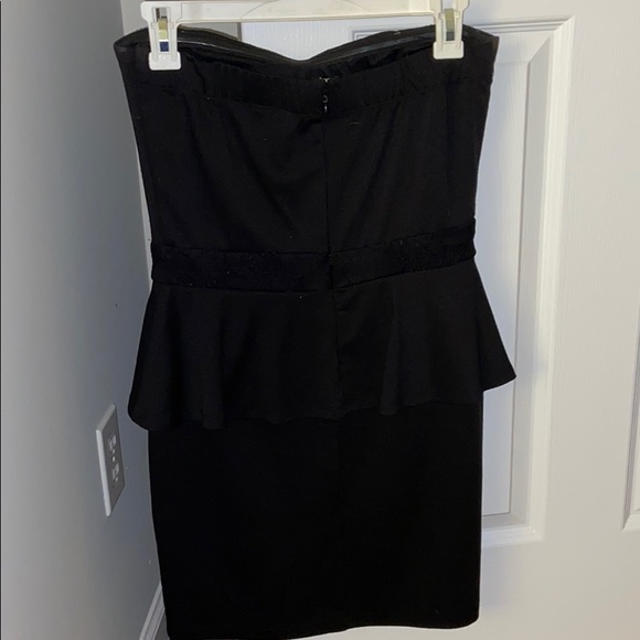 Little black dress - Picture 4 of 4